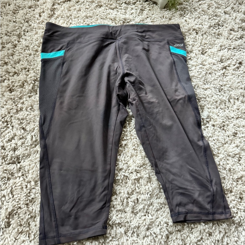 No boundaries medium retching super cute grey and blue workout, hiking c…